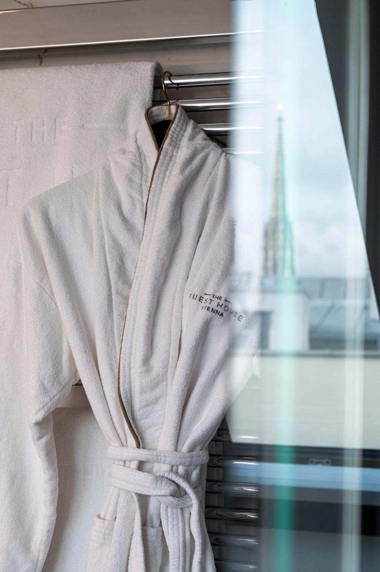 Hotel The 5*