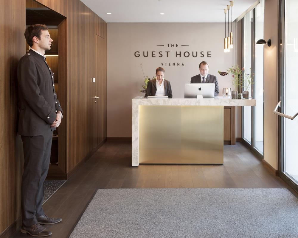 The Hotel Viena